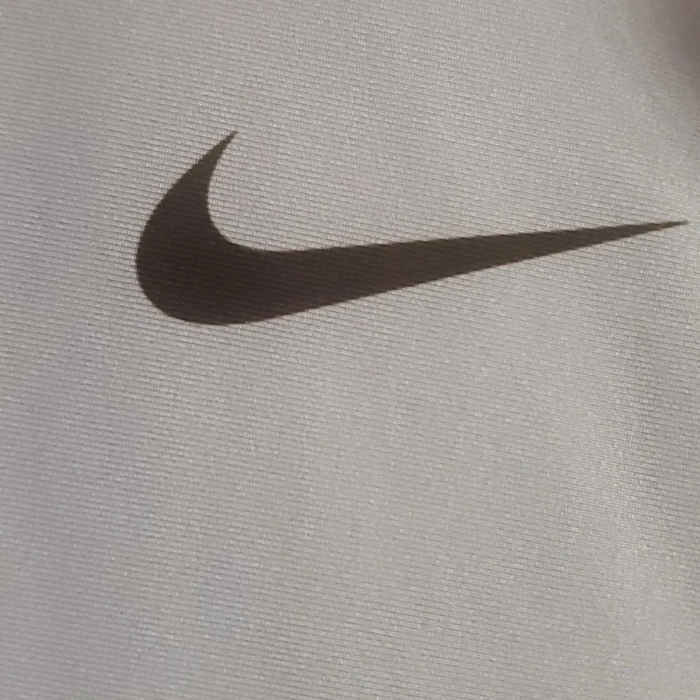 Nike top women's size Small S light blue black white grey activewear unified